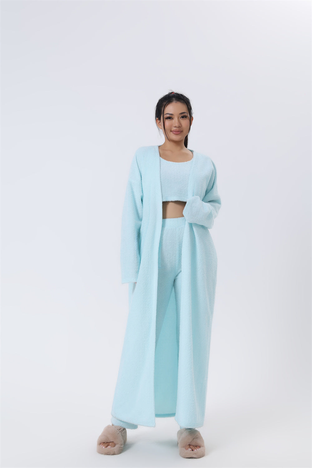 Premium Winter Lounge Set – Cozy Pajama 3-Piece Outfit for Women