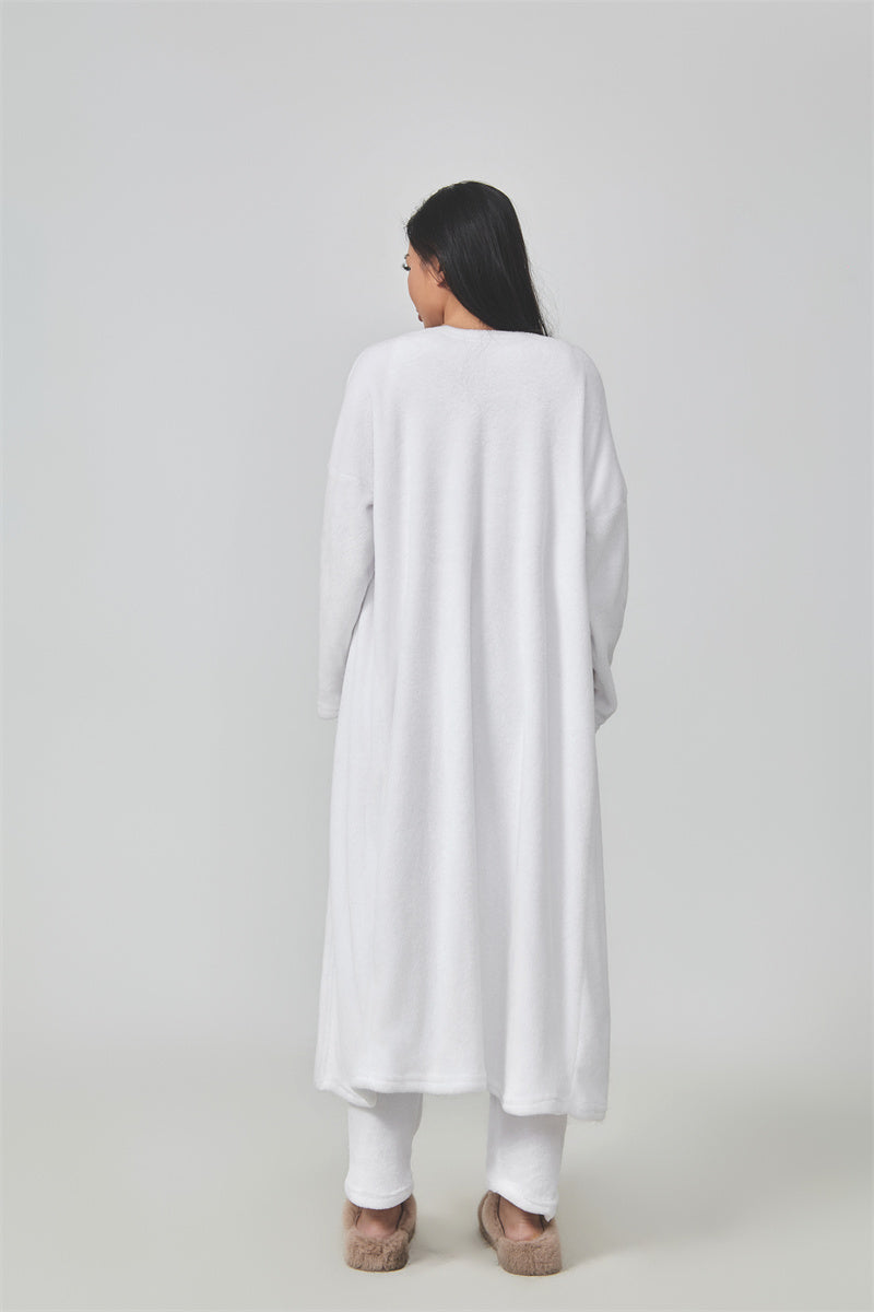 Premium Winter Lounge Set – Cozy Pajama 3-Piece Outfit for Women