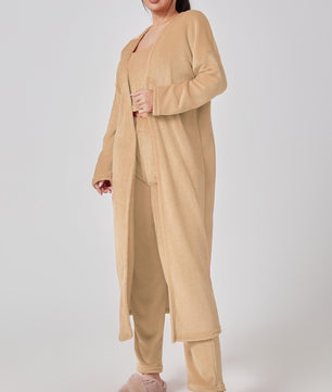 Premium Winter Lounge Set – Cozy Pajama 3-Piece Outfit for Women