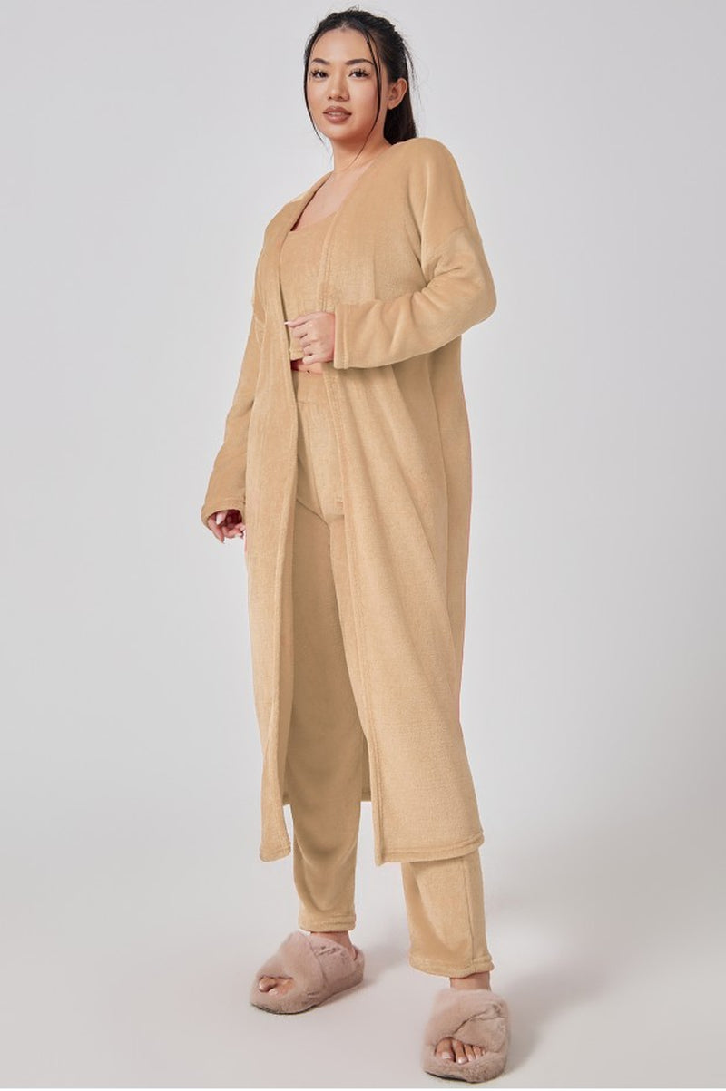 Premium Winter Lounge Set – Cozy Pajama 3-Piece Outfit for Women