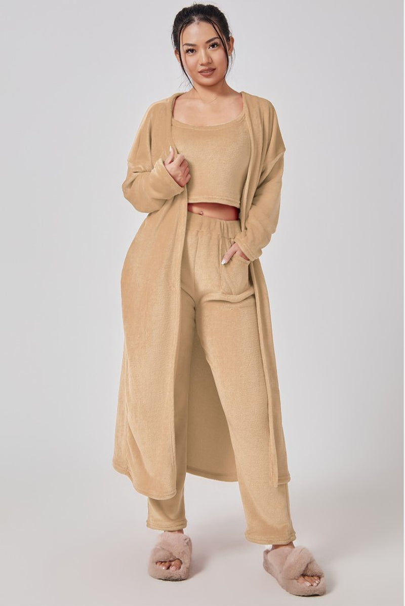 Premium Winter Lounge Set – Cozy Pajama 3-Piece Outfit for Women