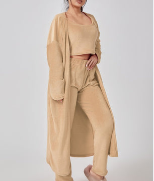 Premium Winter Lounge Set – Cozy Pajama 3-Piece Outfit for Women