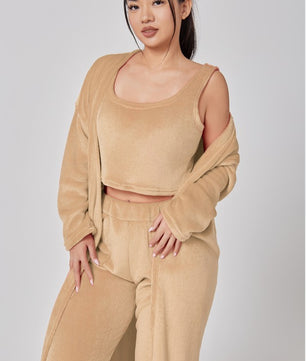 Premium Winter Lounge Set – Cozy Pajama 3-Piece Outfit for Women